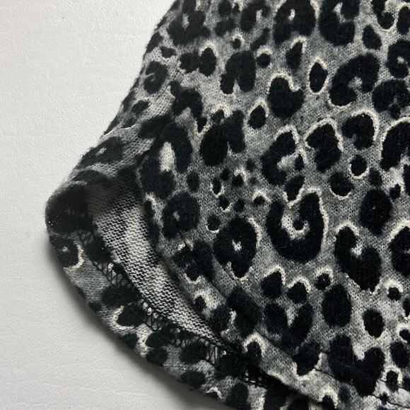 Rebecca Malone Petites Women's Animal Print Bejeweled  Sweater Sz PL - Picture 7 of 10